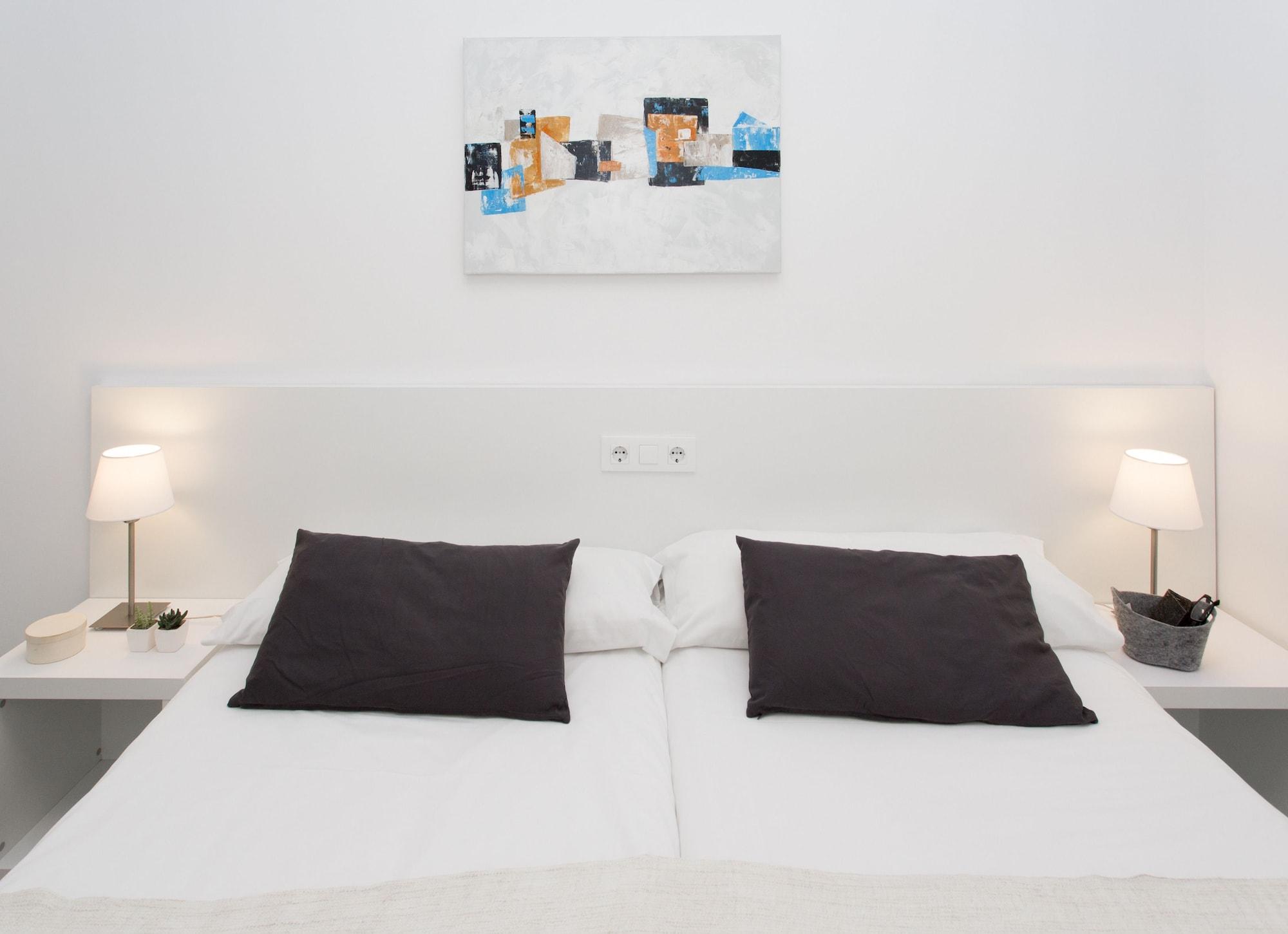 08028 Apartament *